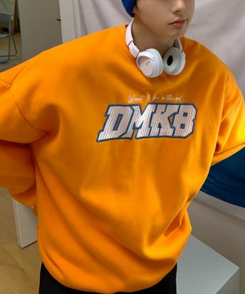 NOWLE（ノウル）の「【NOWLE】ロゴ ワッペン刺繍 裏起毛 スウェット（スウェット・メンズ・オレンジ/グレー/ブラック・MEDIUM/LARGE/X-LARGE）」の3枚目の写真