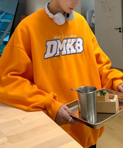 NOWLE（ノウル）の「【NOWLE】ロゴ ワッペン刺繍 裏起毛 スウェット（スウェット・メンズ・オレンジ/グレー/ブラック・MEDIUM/LARGE/X-LARGE）」の9枚目の写真