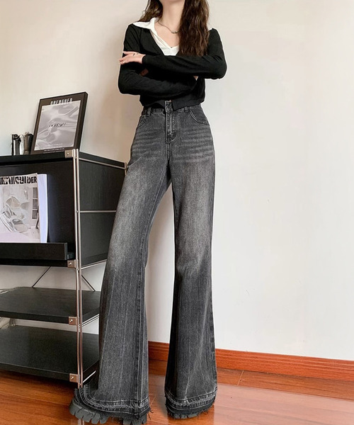 DAY CLOSET(デイ クローゼット)の「【大きいサイズ有】 裾に広がる美シルエット。ヴィンテージライク カットオフ フレア デニム パンツ ジーンズ レディース(デニムパンツ・レディース・インディゴブルー/ブラック/ブルー・L/M/2XL/XL/S/XS)」の14枚目の写真
