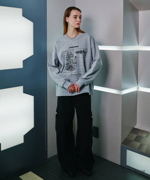 selle glant（セレグランテ）の「【STAR WARS / スター・ウォーズ】ASSORTED GRAPHIC CREWNECK SWEATSHIRT/ アソートグラフィッククルーネックスウェット（スウェット・メンズ・グレー/ブラック・LARGE/MEDIUM/SMALL）」の4枚目の写真