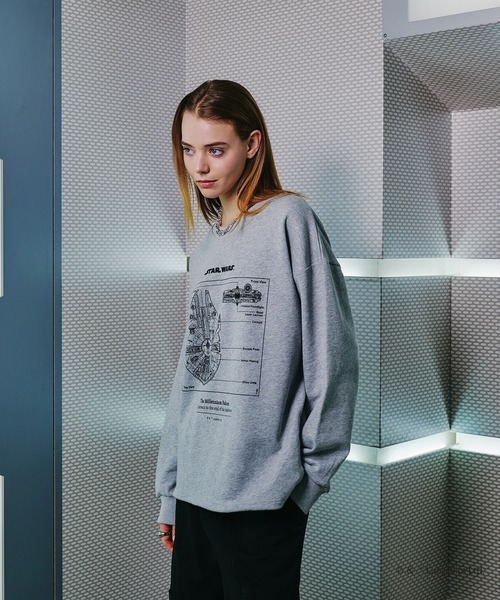 selle glant（セレグランテ）の「【STAR WARS / スター・ウォーズ】ASSORTED GRAPHIC CREWNECK SWEATSHIRT/ アソートグラフィッククルーネックスウェット（スウェット・メンズ・グレー/ブラック・LARGE/MEDIUM/SMALL）」の3枚目の写真