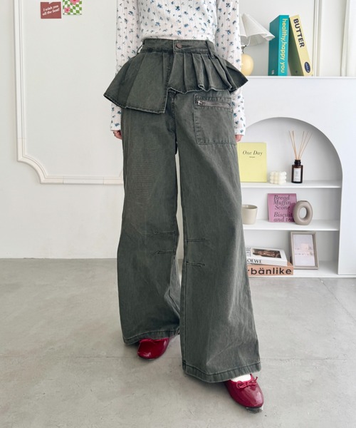 SOLLON.（ソルロン）の「プリーツレイヤードデザインデニムパンツ（デニムパンツ・レディース・チャコールグレー・FREE）」の5枚目の写真