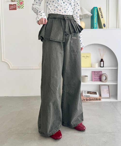 SOLLON.（ソルロン）の「プリーツレイヤードデザインデニムパンツ（デニムパンツ・レディース・チャコールグレー・FREE）」の4枚目の写真