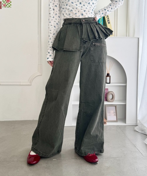 SOLLON.（ソルロン）の「プリーツレイヤードデザインデニムパンツ（デニムパンツ・レディース・チャコールグレー・FREE）」の3枚目の写真