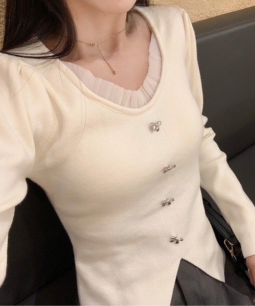 メタルリボンモチーフリブニットトップス（ニット/セーター）｜AMAJI（アマジ）