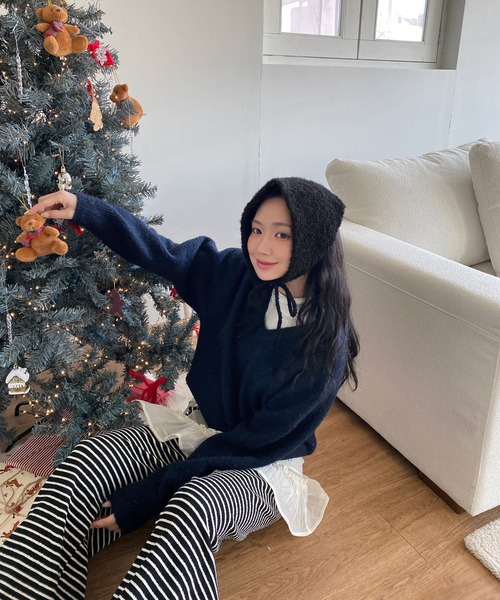 by muni:r（バイ ムニール）の「ウールブックルカチーフ（キャップ・レディース・ブラック/ベージュ・ONE SIZE）」の7枚目の写真