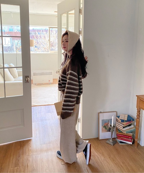 by muni:r（バイ ムニール）の「ウールブックルカチーフ（キャップ・レディース・ブラック/ベージュ・ONE SIZE）」の18枚目の写真