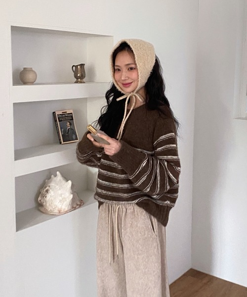 by muni:r（バイ ムニール）の「ウールブックルカチーフ（キャップ・レディース・ブラック/ベージュ・ONE SIZE）」の21枚目の写真