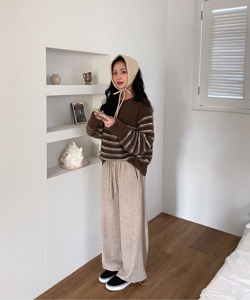 by muni:r（バイ ムニール）の「ウールブックルカチーフ（キャップ・レディース・ブラック/ベージュ・ONE SIZE）」の12枚目の写真