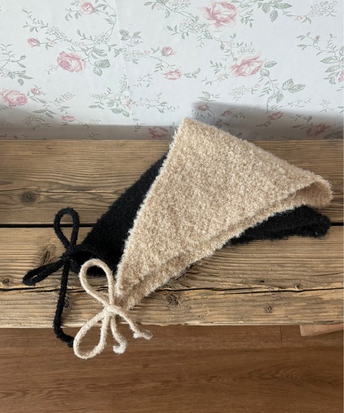 by muni:r（バイ ムニール）の「ウールブックルカチーフ（キャップ・レディース・ブラック/ベージュ・ONE SIZE）」の10枚目の写真