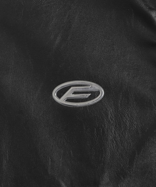 Figments（フィグメンツ）の「メタルバッジバイカージャケット（ライダースジャケット・レディース・ブラック・MEDIUM/SMALL）」の5枚目の写真