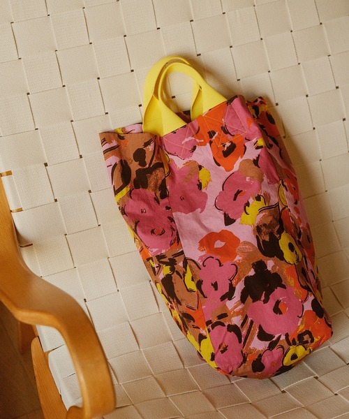 JNBY(ジェーエヌビーワイ)の「HOME Floral Mood Tote Bag / フローラルトートバッグ(トートバッグ・レディース・ピンク/ブルー・ONE SIZE)」の1枚目の写真