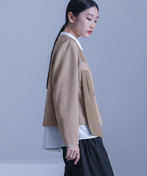 kOhAKU(コハク)の「異素材ドッキングノーカラージャケット(ノーカラージャケット・レディース・ベージュ/ブラック・1/2)」の19枚目の写真