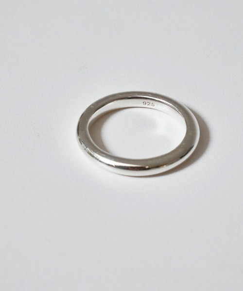 TODAYFUL(トゥデイフル)の「【TODAYFUL/トゥデイフル】Plain Ring(Silver925)/プレーンリング(リング・レディース・シルバー・#11/#9)」の4枚目の写真