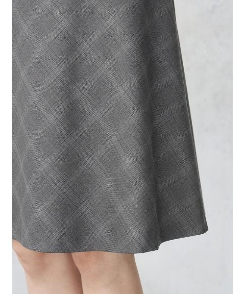 Perfect Suit FActory（パーフェクトスーツファクトリー）の「デレガントスーツ　フレアスカート　グレンチェック柄　グレー/ネイビー【セットアップ対応】（スーツスカート・レディース・グレー/ネイビー・7号/9号/11号/13号）」の7枚目の写真