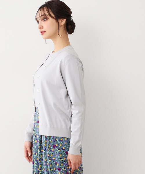 LAURA ASHLEY(ローラアシュレイ)の「【同素材アイテムあり】ソフトタッチ 無地カラーニットカーディガン(カーディガン/ボレロ・レディース・ライトグレー/ピンク・38/40)」の3枚目の写真