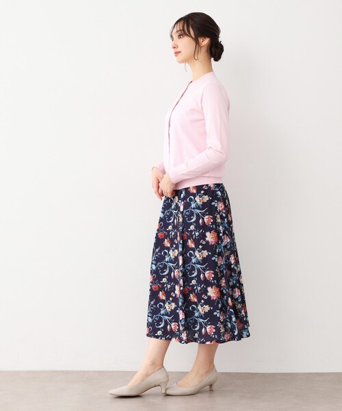 LAURA ASHLEY(ローラアシュレイ)の「【同素材アイテムあり】ソフトタッチ 無地カラーニットカーディガン(カーディガン/ボレロ・レディース・ライトグレー/ピンク・38/40)」の9枚目の写真