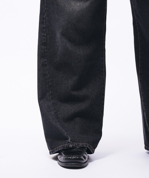 Adoon plain（アドーンプレーン）の「VINTAGE LIKE CARVE DENIM PANTS / ヴィンテージライクカーブデニムパンツ（デニムパンツ・メンズ・ブラック/ブルー・LARGE/SMALL/MEDIUM）」の8枚目の写真