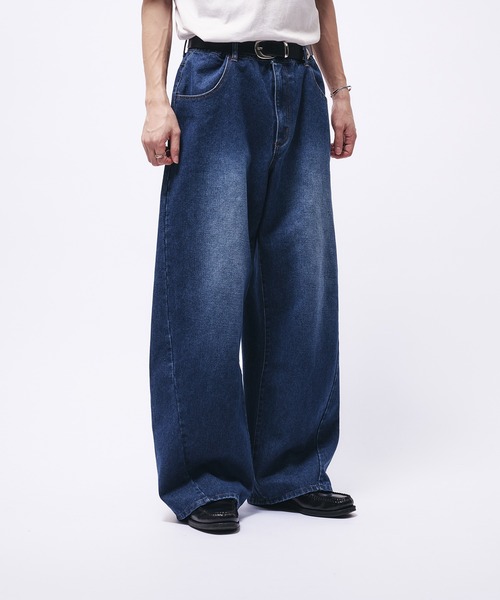 Adoon plain（アドーンプレーン）の「VINTAGE LIKE CARVE DENIM PANTS / ヴィンテージライクカーブデニムパンツ（デニムパンツ・メンズ・ブラック/ブルー・LARGE/SMALL/MEDIUM）」の7枚目の写真