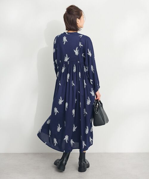 CRAFT STANDARD BOUTIQUE（クラフトスタンダードブティック）の「インド綿混フラワーモチーフワンピース（ワンピース・レディース・ネイビー/ブラウン・FREE）」の7枚目の写真