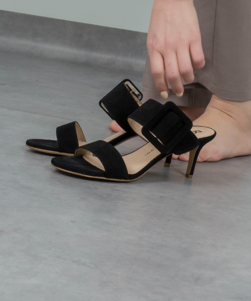 FABIO RUSCONI（ファビオルスコーニ）の「【FABIO RUSCONI/ファビオルスコーニ】バックルデザイン レザー サンダル（サンダル・レディース・ブラック・36/37/38/39）」の6枚目の写真
