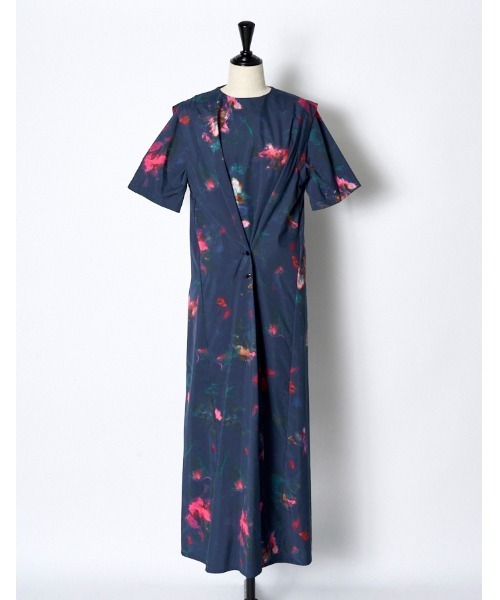 RUMCHE(ラムシェ)の「Crystal Flower Paint Dress / クリスタルフラワーペイントドレス(ワンピース・レディース・ネイビー/イエロー・SMALL/MEDIUM)」の19枚目の写真