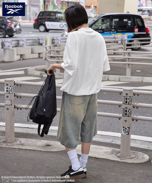 Reebok（リーボック）の「Reebok/リーボック 別注 ダブルロゴ刺繍/プリント ドロストオーバーサイズ半袖Tシャツ（Tシャツ/カットソー・レディース・オフホワイト/アッシュグレー/ブラック/ダークネイビー・L/M）」の22枚目の写真