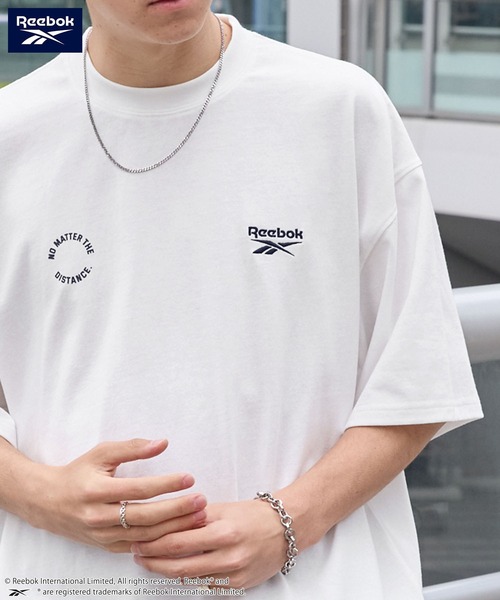 Reebok（リーボック）の「Reebok/リーボック 別注 ダブルロゴ刺繍/プリント ドロストオーバーサイズ半袖Tシャツ（Tシャツ/カットソー・レディース・オフホワイト/アッシュグレー/ブラック/ダークネイビー・L/M）」の13枚目の写真