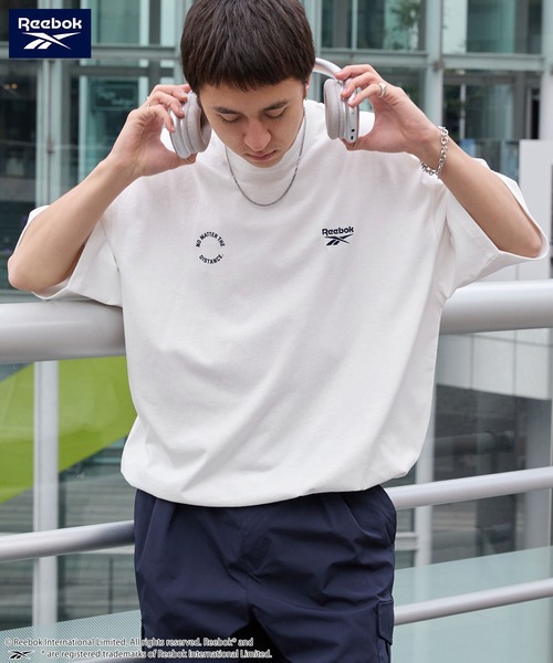 Reebok（リーボック）の「Reebok/リーボック 別注 ダブルロゴ刺繍/プリント ドロストオーバーサイズ半袖Tシャツ（Tシャツ/カットソー・レディース・オフホワイト/アッシュグレー/ブラック/ダークネイビー・L/M）」の14枚目の写真