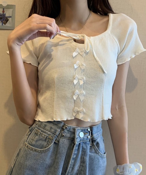 SPIGA(スピーガ)の「リボンモチーフ半袖クロップド丈トップス(Tシャツ/カットソー・レディース・ブラック/ブルー/イエロー/パープル/ホワイト/グリーン・FREE)」の15枚目の写真