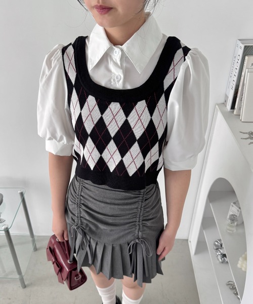Loueme(ルエム)の「アーガイルベストドッキングシャツブラウス(シャツ/ブラウス・レディース・アイボリー/ブラック/ピンク・FREE)」の1枚目の写真