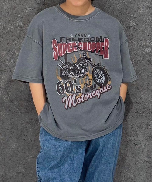 SHISKY(シスキー)の「SHISKY / シスキー ピグメント加工 バイカーデザインフロントプリント オーバーサイズTシャツ 半袖 キッズ(Tシャツ/カットソー・キッズ・グレー系/ブラック系2/ブラック系4/グレー系2/グレー系3/グレー系4/ブラック系3/ブラック系・110/120/130/140/150/160)」の13枚目の写真