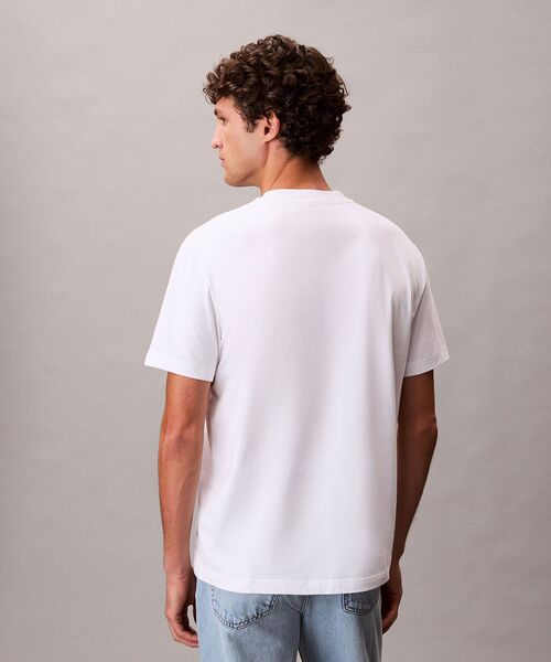 Calvin Klein(カルバン・クライン)の「【ユニセックス】インスティテューショナル エンボスロゴ レギュラーTシャツ(Tシャツ/カットソー・メンズ・ホワイト/ブラック/グレー/グリーン系その他/ブルー系その他/ベージュ/ネイビー・S/M/L/XL/XS)」の18枚目の写真