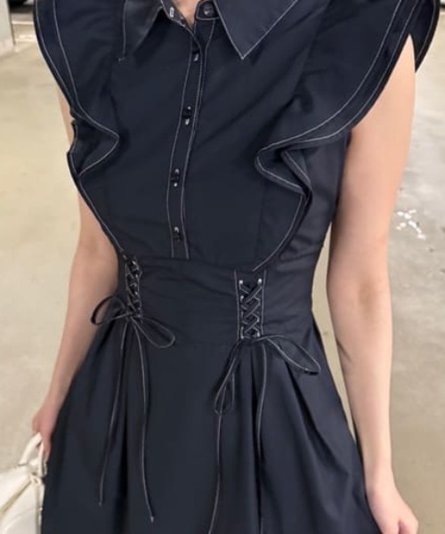 rienda（リエンダ）の「レースアップフリルワンピース 半袖 夏服（ワンピース・レディース・ホワイト/ネイビー/ベージュ・SMALL/MEDIUM）」の5枚目の写真