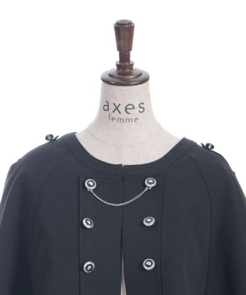 axes femme（アクシーズファム）の「チェーン付ダブルバラ釦ケープ（ベスト・レディース・ブラック/ネイビー/キナリ・FREE）」の5枚目の写真