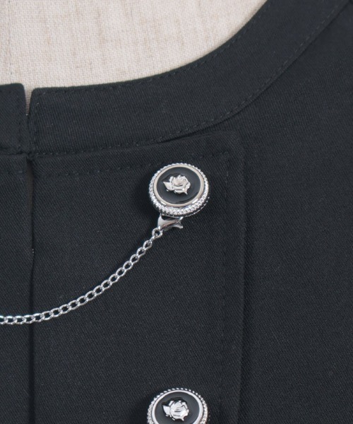 axes femme（アクシーズファム）の「チェーン付ダブルバラ釦ケープ（ベスト・レディース・ブラック/ネイビー/キナリ・FREE）」の6枚目の写真