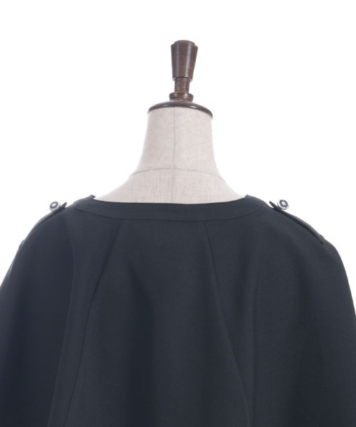 axes femme（アクシーズファム）の「チェーン付ダブルバラ釦ケープ（ベスト・レディース・ブラック/ネイビー/キナリ・FREE）」の7枚目の写真