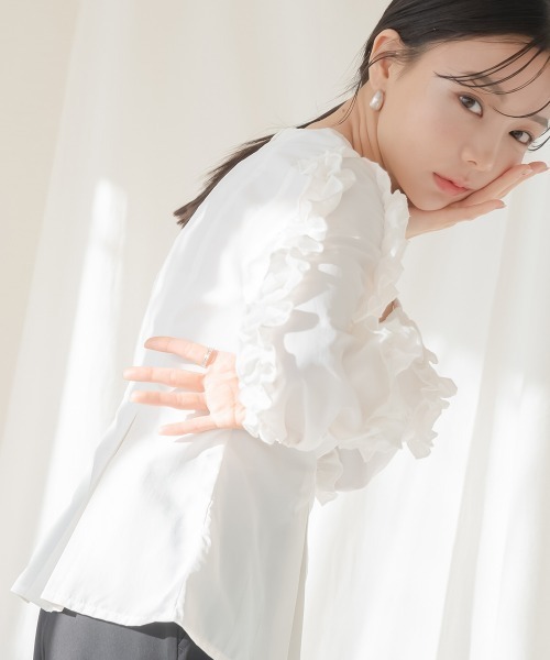 Petitjo(プッチージョ)の「小さいサイズ フリルスリーブブラウス 低身長さん・小柄女性(シャツ/ブラウス・レディース・オフホワイト/ブラック・PSS/PM/PL/PS)」の1枚目の写真