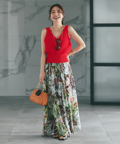 La boutique BonBon（ラブティックボンボン）の「【大人っぽカジュアル】前後２WAYざっくりクロップドベスト（ベスト・レディース・レッド/ホワイト/ミント・FREE）」の8枚目の写真