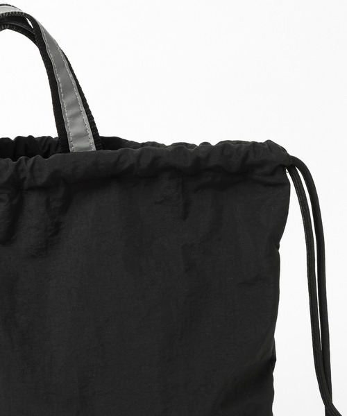 LOWRYS FARM（ローリーズファーム）の「ＳＴＡＲ　ＷＡＲＳ／ナップサック　451875（バックパック/リュック・キッズ・アイボリー/ブラック・FREE）」の12枚目の写真