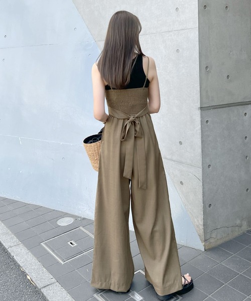 Futier land（フューティアランド）の「バックリボンキャミワイドオールインワン（つなぎ/オールインワン・レディース・ブルー/ブラック/ベージュ・MEDIUM）」の9枚目の写真