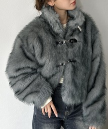 mily bilet(ミウィビレット)の【mily bilet】秋冬モードを盛り上げる素材感♪上品さと華やかさを纏う レザーバックル使いファーブルゾン(ブルゾン)