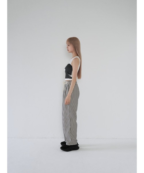 Uenui（ウニュイ）の「ストライプ ドローストリング ルーズ パンツ（スウェットパンツ・レディース・その他・FREE）」の11枚目の写真