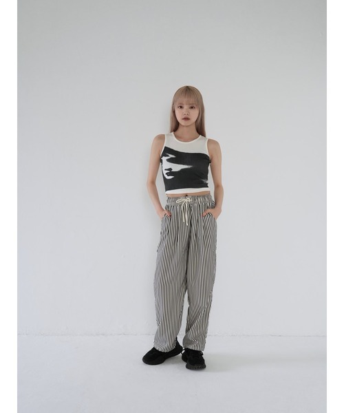 Uenui（ウニュイ）の「ストライプ ドローストリング ルーズ パンツ（スウェットパンツ・レディース・その他・FREE）」の17枚目の写真