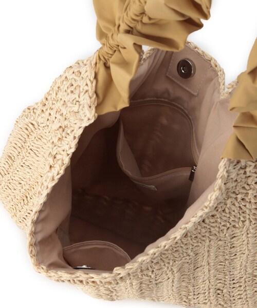 SHOO・LA・RUE(シューラルー)の「ペーパーフリルトートバッグ(トートバッグ・レディース・ブラック/イエロー/ネイビー・00)」の8枚目の写真