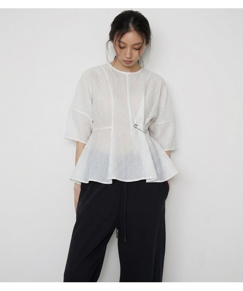 LE CIEL BLEU（ルシェルブルー）の「シアージャカードブラウス / Sheer Jacquard Blouse（シャツ/ブラウス・レディース・オフホワイト/ブラック/ライトブルー・36/38）」の21枚目の写真