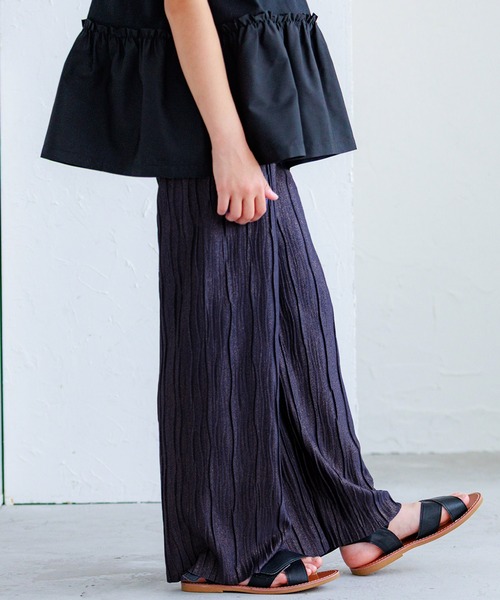 coca（coca）（コカ）の「キッズ 親子お揃いシャイニーウェーブプリーツパンツ（その他パンツ・キッズ・ブラウン/チャコール/グレイッシュベージュ/ネイビー・120/150/140/130）」の4枚目の写真