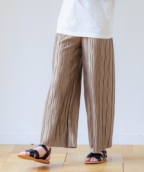 coca（coca）（コカ）の「キッズ 親子お揃いシャイニーウェーブプリーツパンツ（その他パンツ・キッズ・ブラウン/チャコール/グレイッシュベージュ/ネイビー・120/150/140/130）」の14枚目の写真