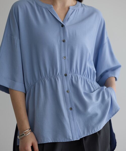 Editt by YECCA VECCA（エディットバイイェッカヴェッカ）の「ギャザーデザイン配色シャツ（シャツ/ブラウス・レディース・カーキ/サックスブルー/ネイビー・FREE）」の11枚目の写真