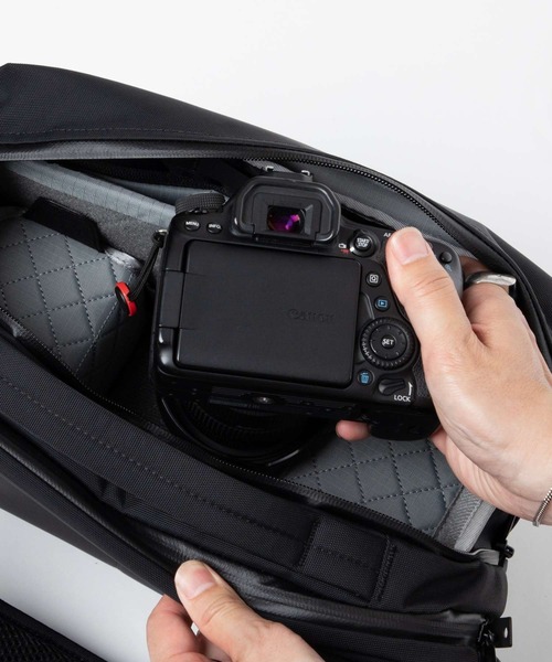 BLACK EMBER(ブラックエンバー)の「Black Ember GRIP SLING12CAMERAINSERT ブラックエンバー スリングカメラインサート カメラグッズ(カメラ/カメラグッズ・メンズ・ブラック・FREE)」の13枚目の写真